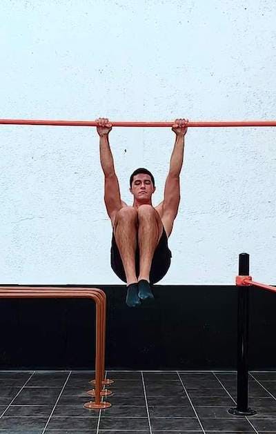Advanced tucked front lever elevations