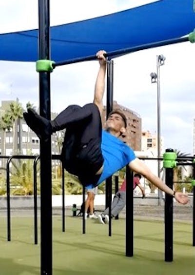 One arm tucked front lever