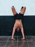 Assisted explosive handstand push-ups